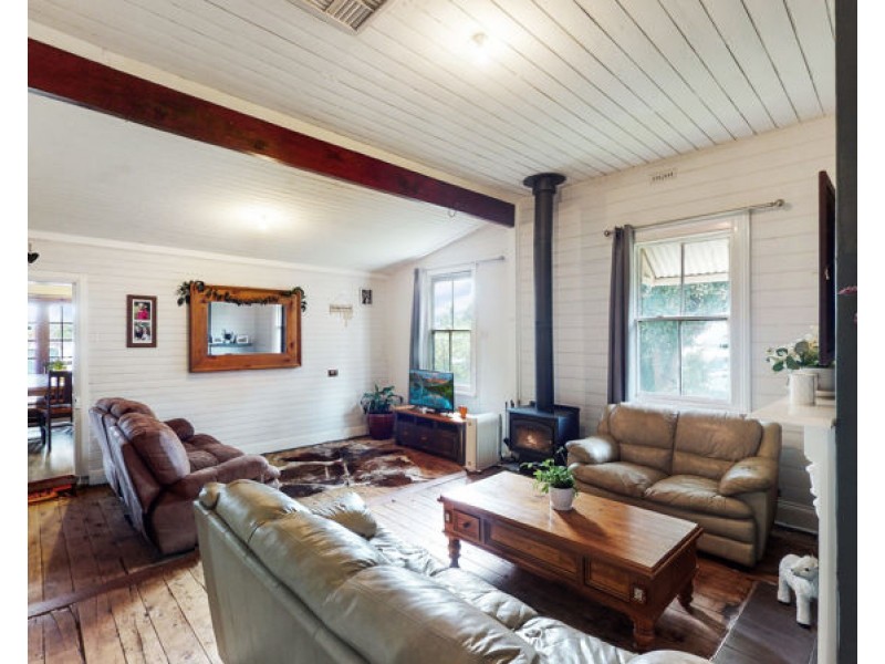 17 Thomas Street, Junee NSW 2663