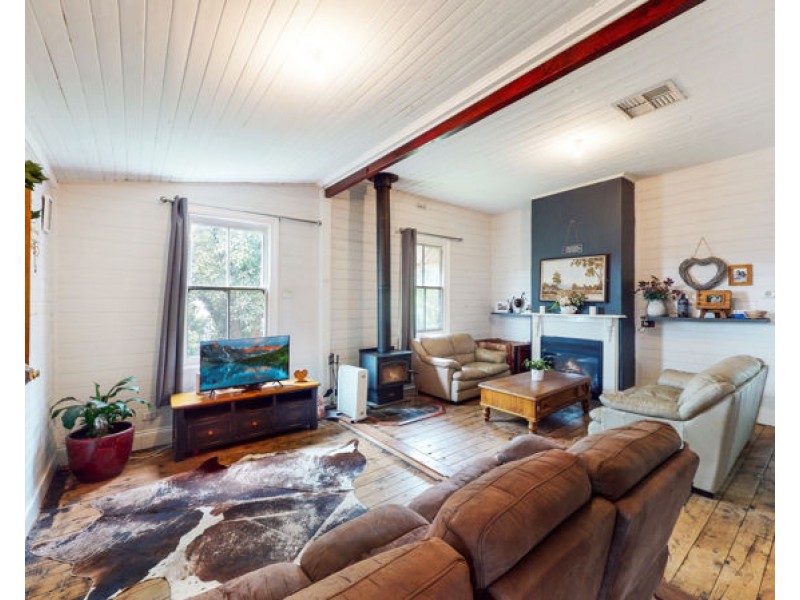 17 Thomas Street, Junee NSW 2663