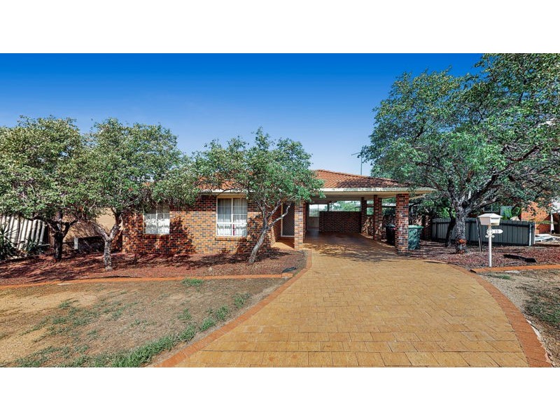 13 Cassia Way, Junee NSW 2663