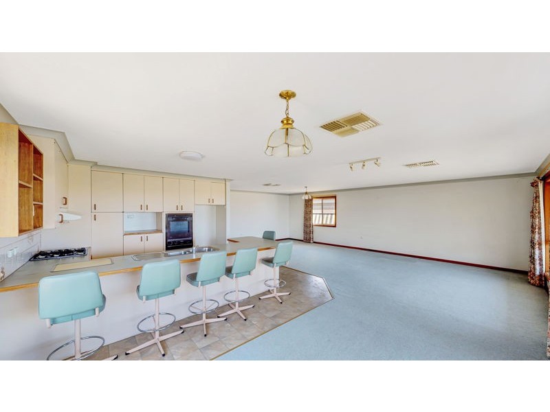 13 Cassia Way, Junee NSW 2663