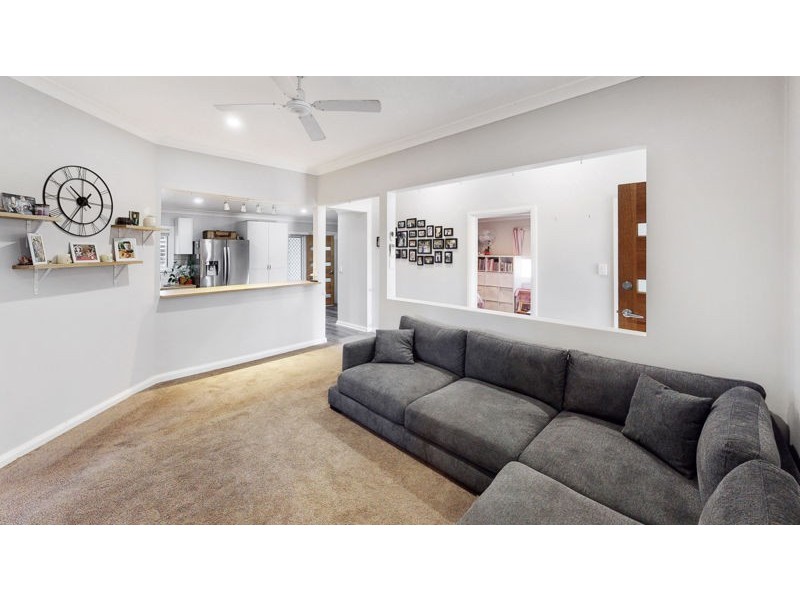 13 Lord Street, Junee NSW 2663
