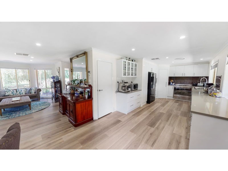 7 Smythe Road, Junee NSW 2663