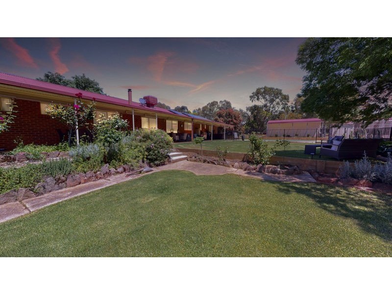 7 Smythe Road, Junee NSW 2663