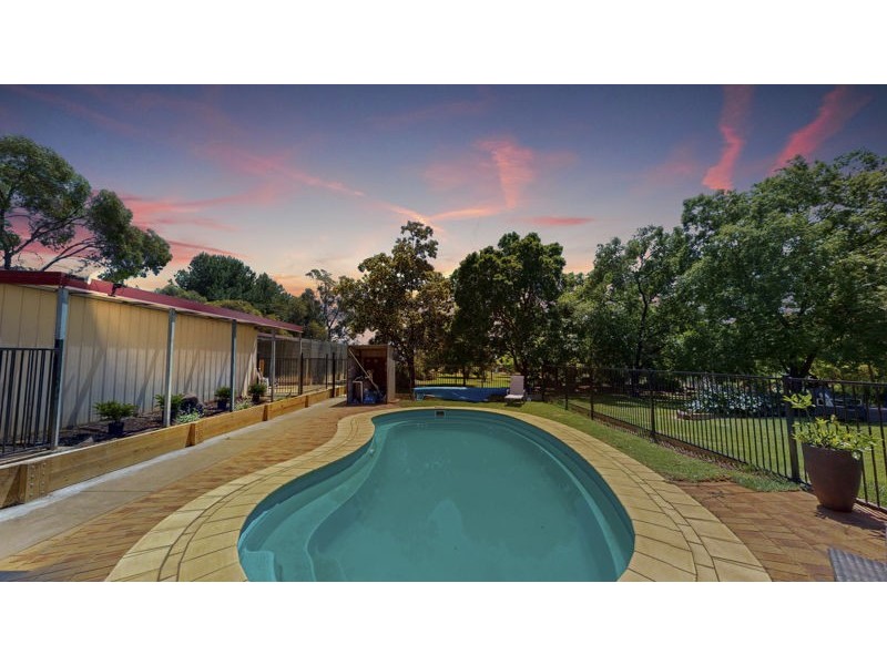 7 Smythe Road, Junee NSW 2663