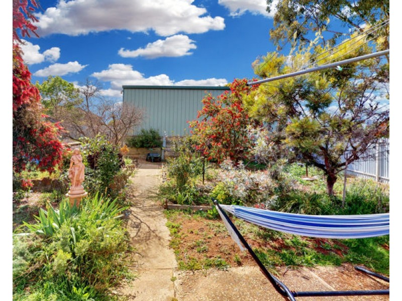40 Commins Street, Junee NSW 2663