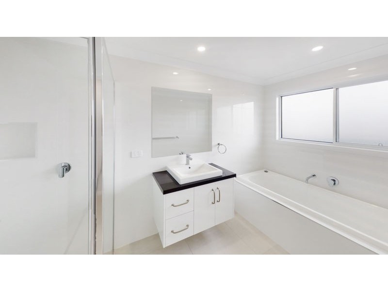 Townhouse 3 Waratah Dr, Junee NSW 2663