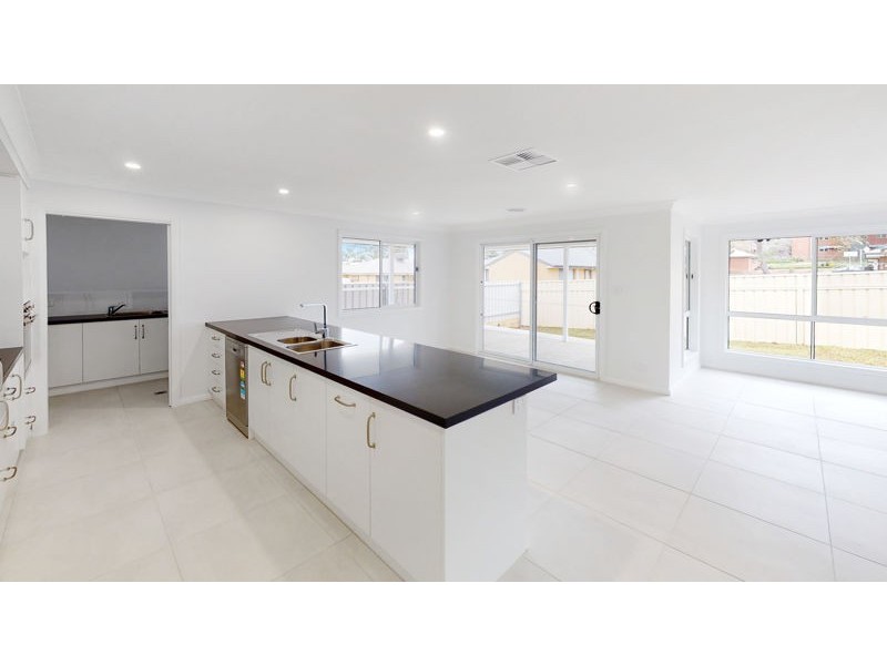 Townhouse 3 Waratah Dr, Junee NSW 2663