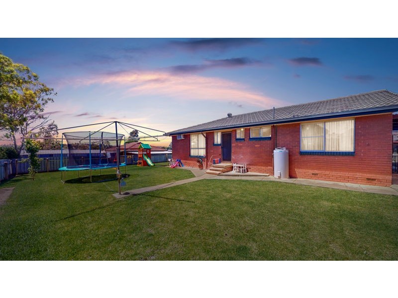 10 Arnold Street, Junee NSW 2663