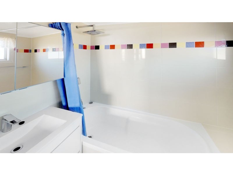 68 Joffre St, Junee NSW 2663