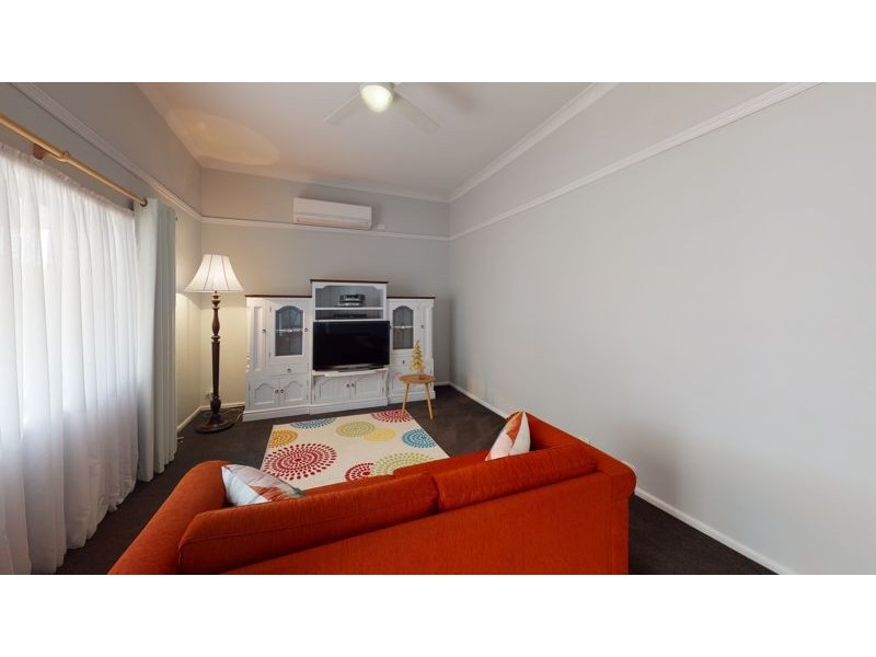 50 Regent Street, Junee NSW 2663