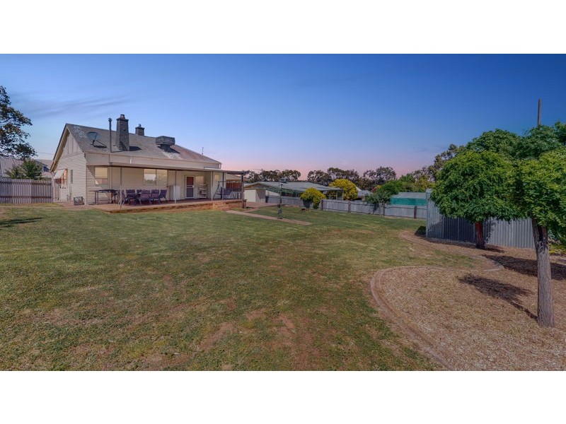 7 Orr Street, Junee NSW 2663