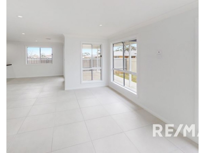 5/37 Waratah Drive, Junee NSW 2663