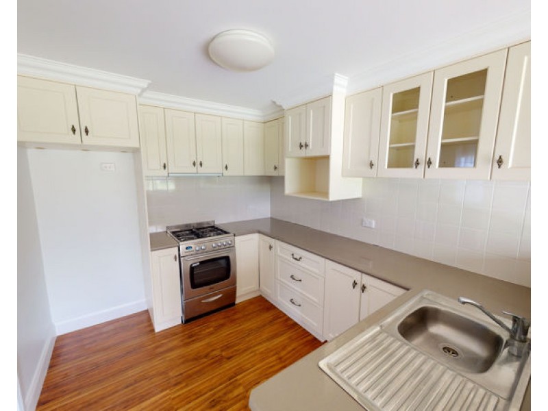 72 Gundagai Road, Junee NSW 2663