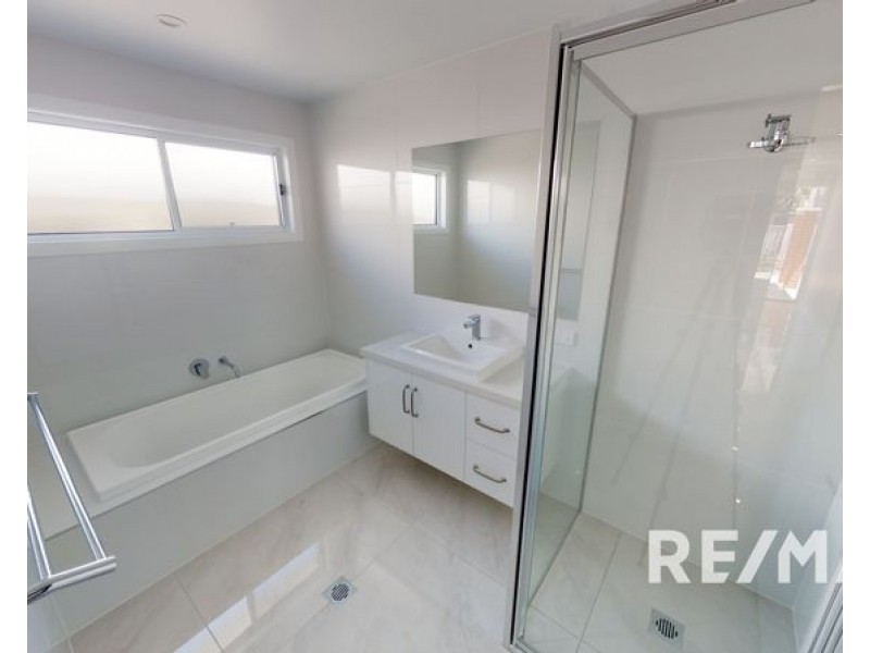 6/37 Waratah Drive, Junee NSW 2663