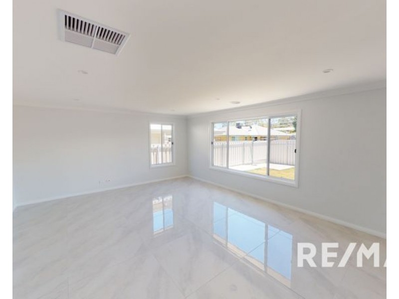 6/37 Waratah Drive, Junee NSW 2663