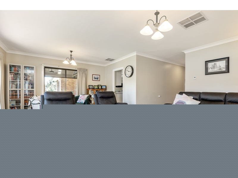 13 De Salis Drive, Junee NSW 2663