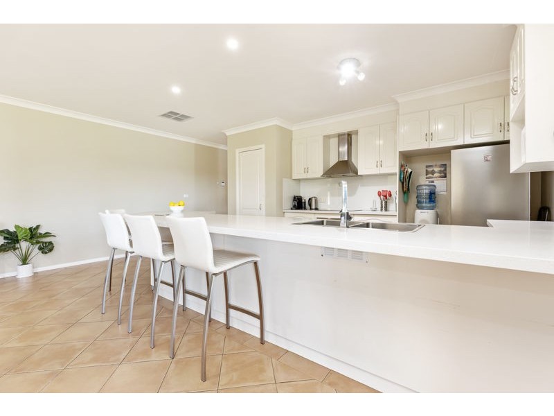 13 De Salis Drive, Junee NSW 2663