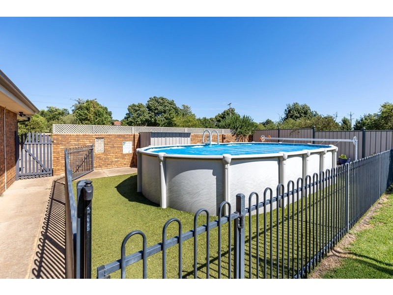 13 De Salis Drive, Junee NSW 2663