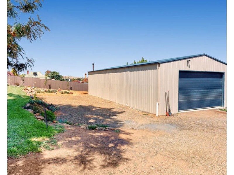 51 Hill Street, Junee NSW 2663