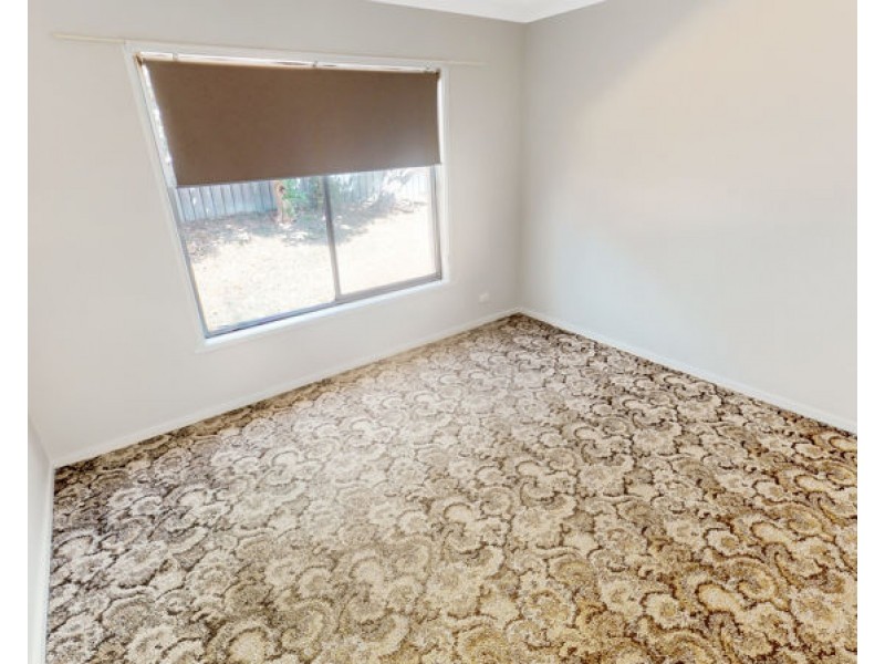 9 Arnold St, Junee NSW 2663