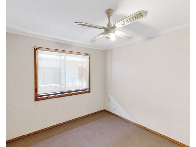 4 Lord St, Junee NSW 2663