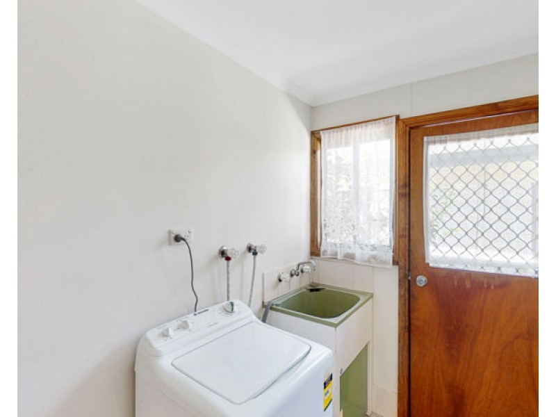 4 Lord St, Junee NSW 2663