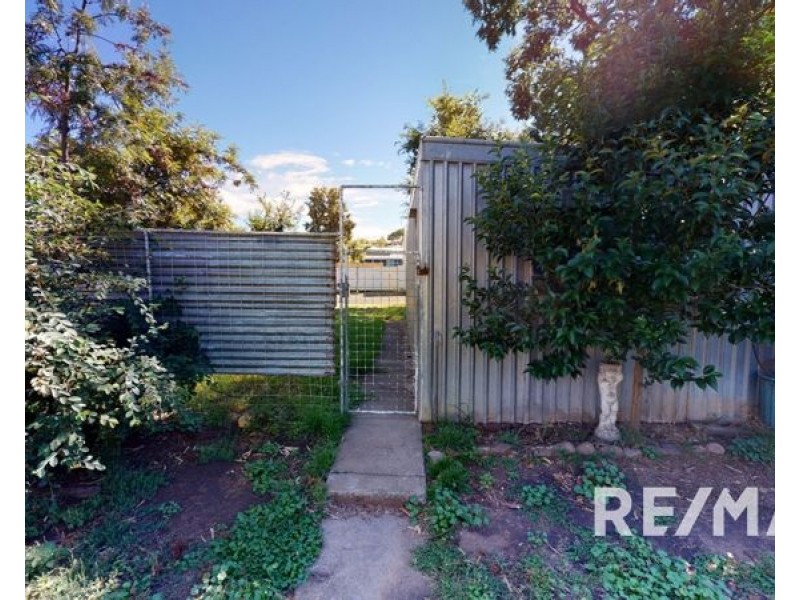 33 Gloucester Street, Junee NSW 2663