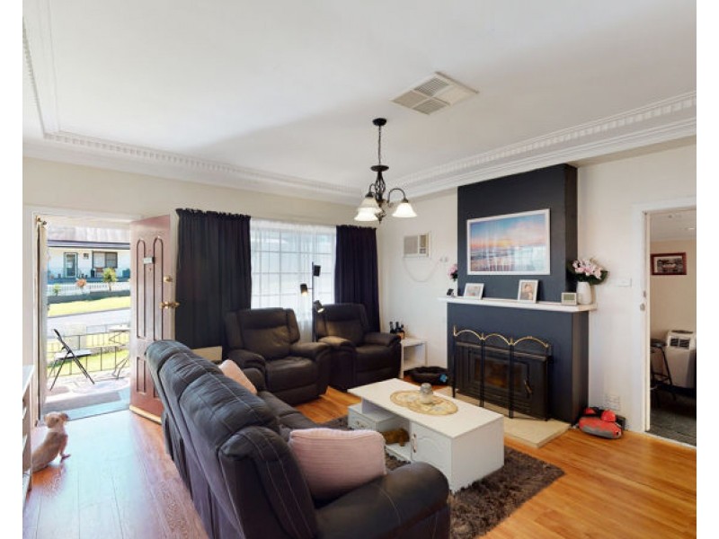 61 George Street, Junee NSW 2663