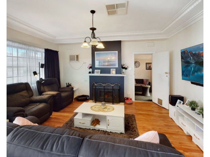 61 George Street, Junee NSW 2663