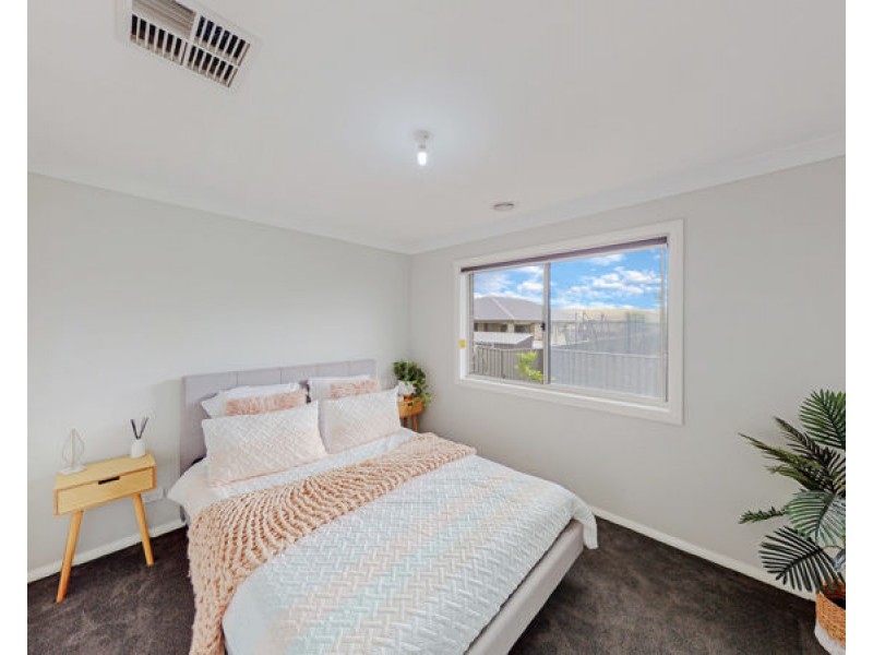 6 Hilton Place, Junee NSW 2663