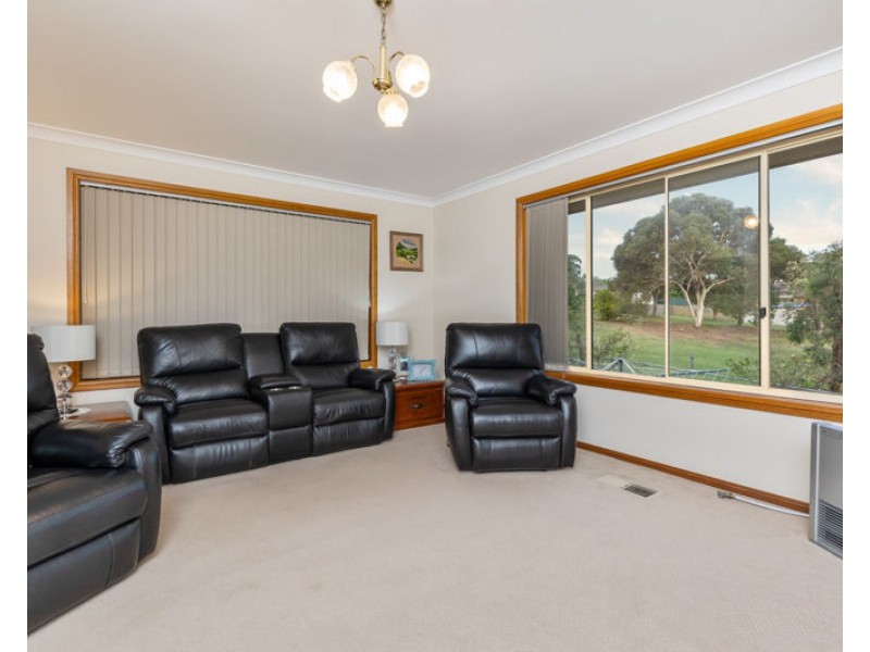22 Cassia Way, Junee NSW 2663