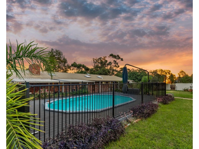 40 Devlin St, Coolamon NSW 2701