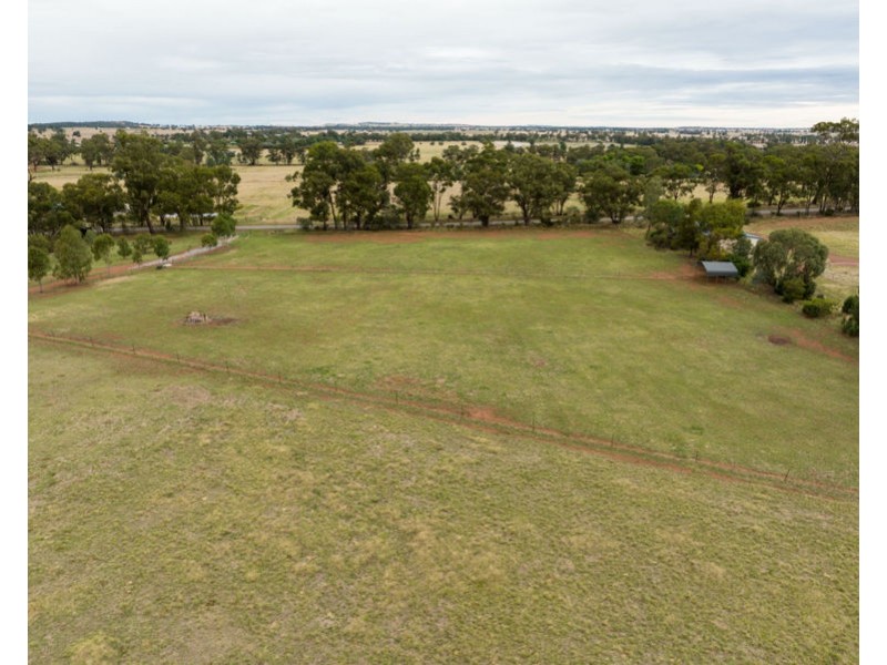 40 Devlin St, Coolamon NSW 2701