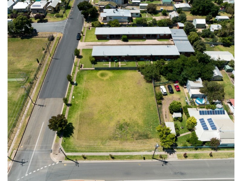 2 Ducker Street, Junee NSW 2663