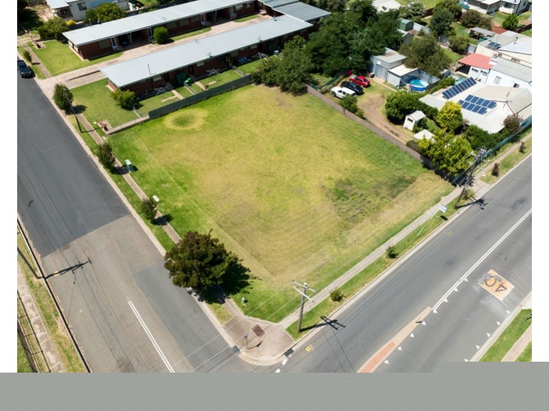 2 Ducker Street, Junee NSW 2663