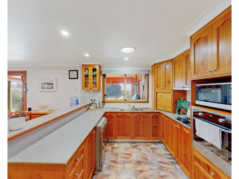102 Park Lane, Junee NSW 2663