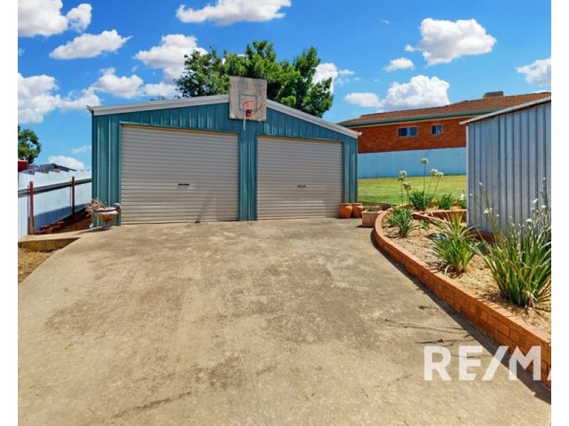 27 Acacia Place, Junee NSW 2663