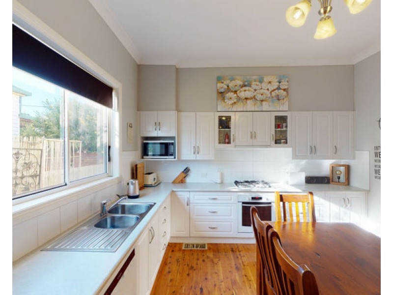 14 Elizabeth Street, Junee NSW 2663