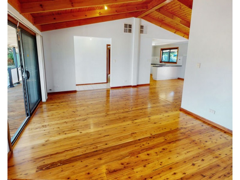 70 Commins Street, Junee NSW 2663