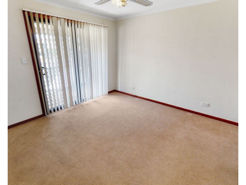 70 Commins Street, Junee NSW 2663