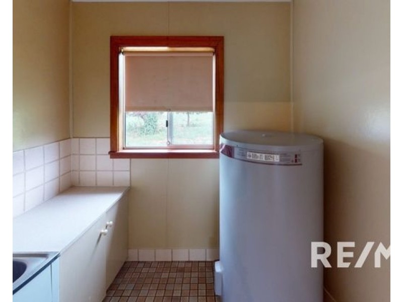 87 Lord St, Junee NSW 2663