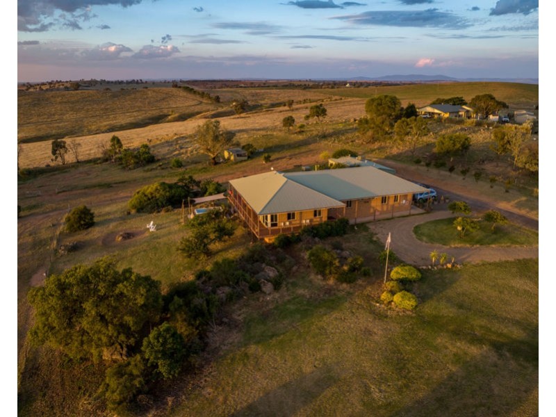 33 Kinvara Drive, Junee NSW 2663