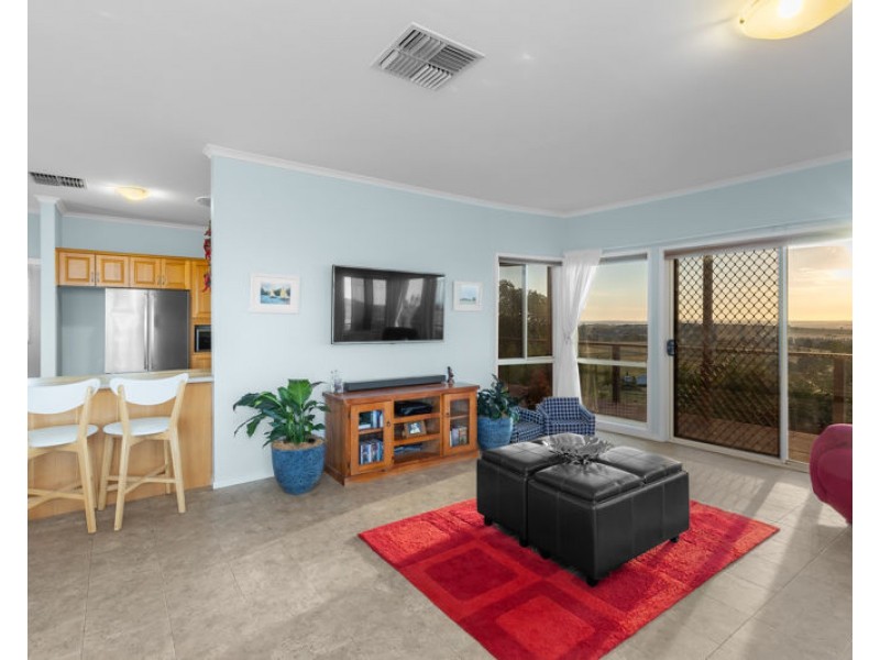 33 Kinvara Drive, Junee NSW 2663