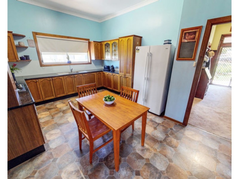 42 Marquis Street, Junee NSW 2663