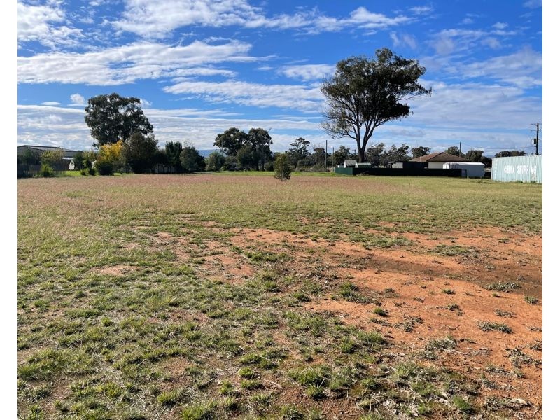 5 Howell Street, Illabo NSW 2590