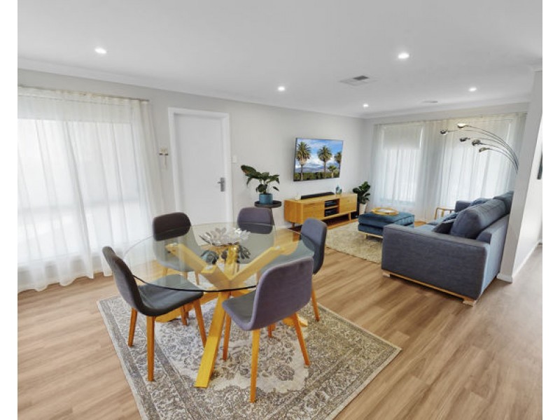 12 Hayes Crescent, Junee NSW 2663