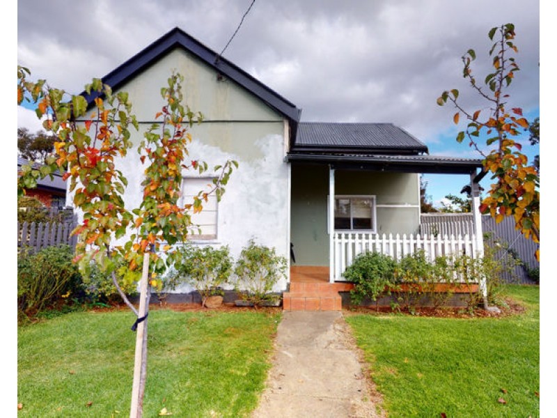 67 George Street, Junee NSW 2663