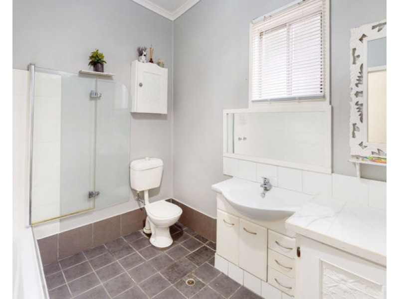 67 George Street, Junee NSW 2663