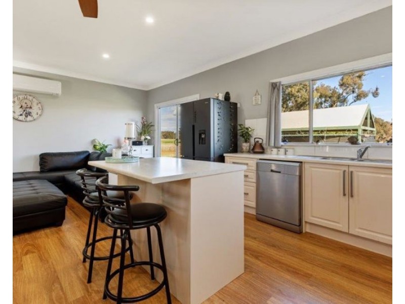 248 Foxs Lane, Marrar NSW 2652