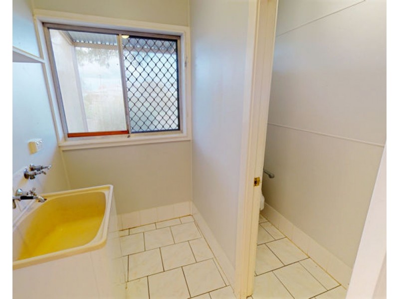 14 Gloucester Street, Junee NSW 2663